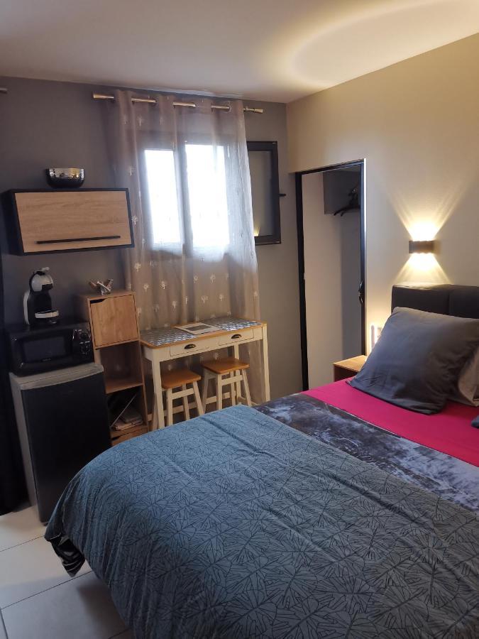 Hostal 170 Room 15 Service Appartement ル・タンポン エクステリア 写真